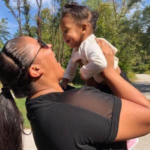 Meet your Posher, Mercedes